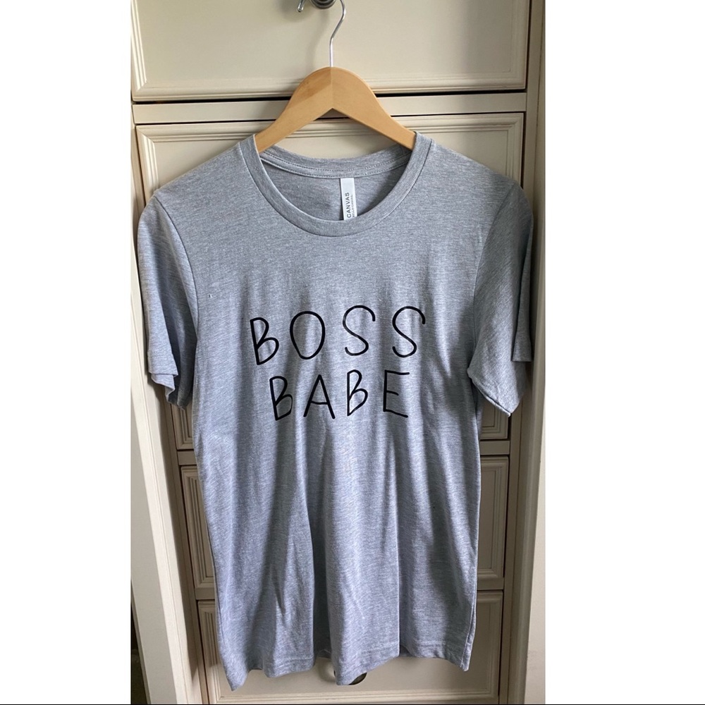 🛍️(NWT)Boss Babe Grey Canvas Tee Shirt